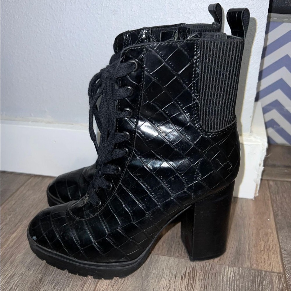 Steve Madden Black Crocodile Booties